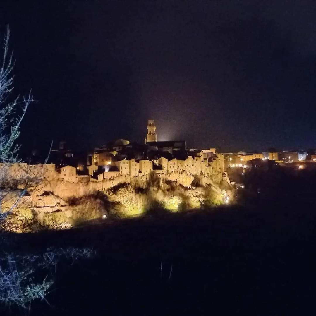 Casa Lucy Lägenhet Pitigliano Exteriör bild