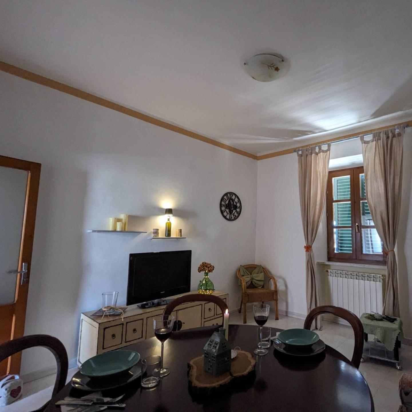 Casa Lucy Lägenhet Pitigliano Exteriör bild