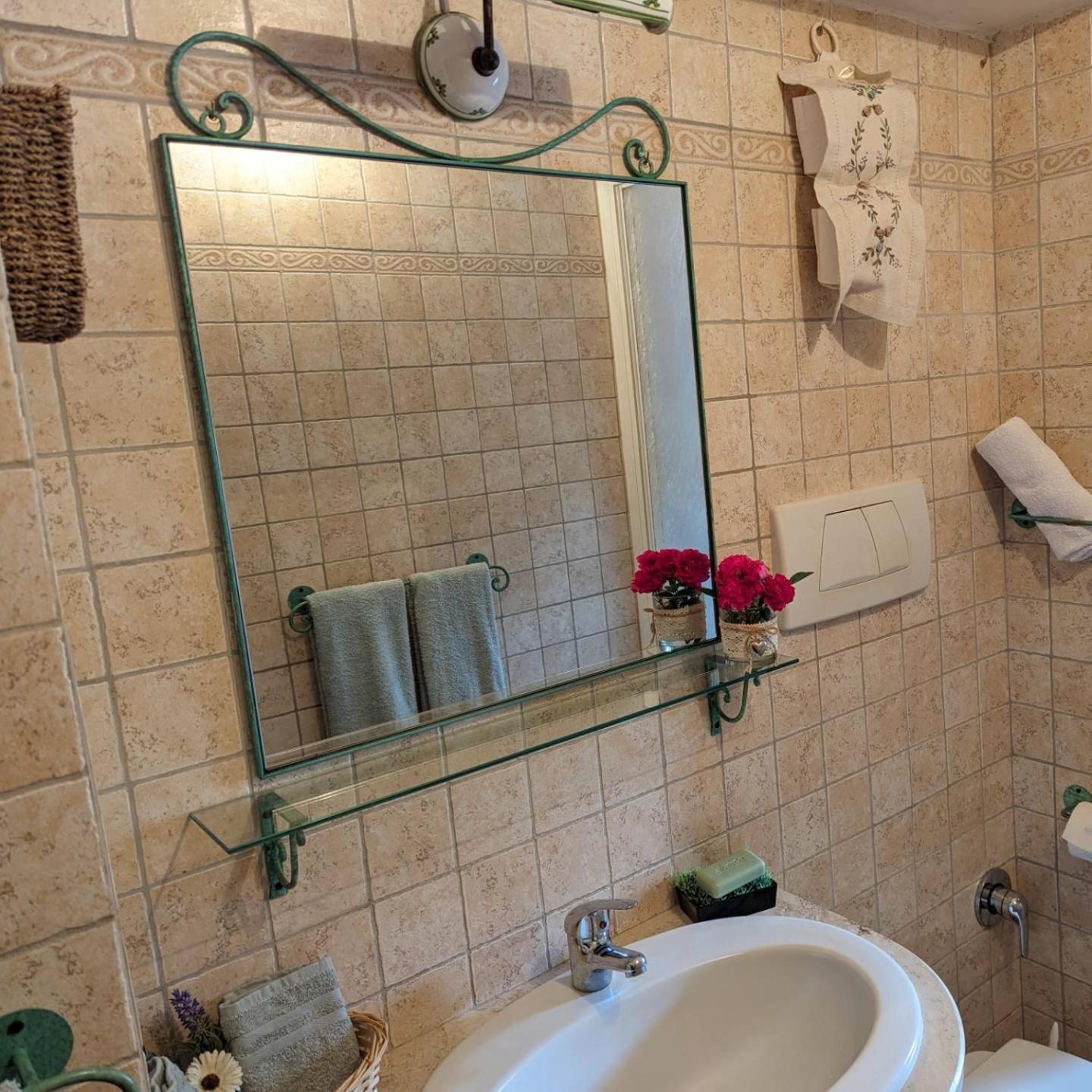 Casa Lucy Lägenhet Pitigliano Exteriör bild